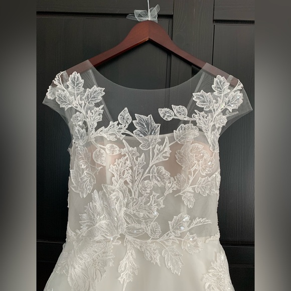 Nouvelle Amsale Miranda Gown - Picture 8 of 14